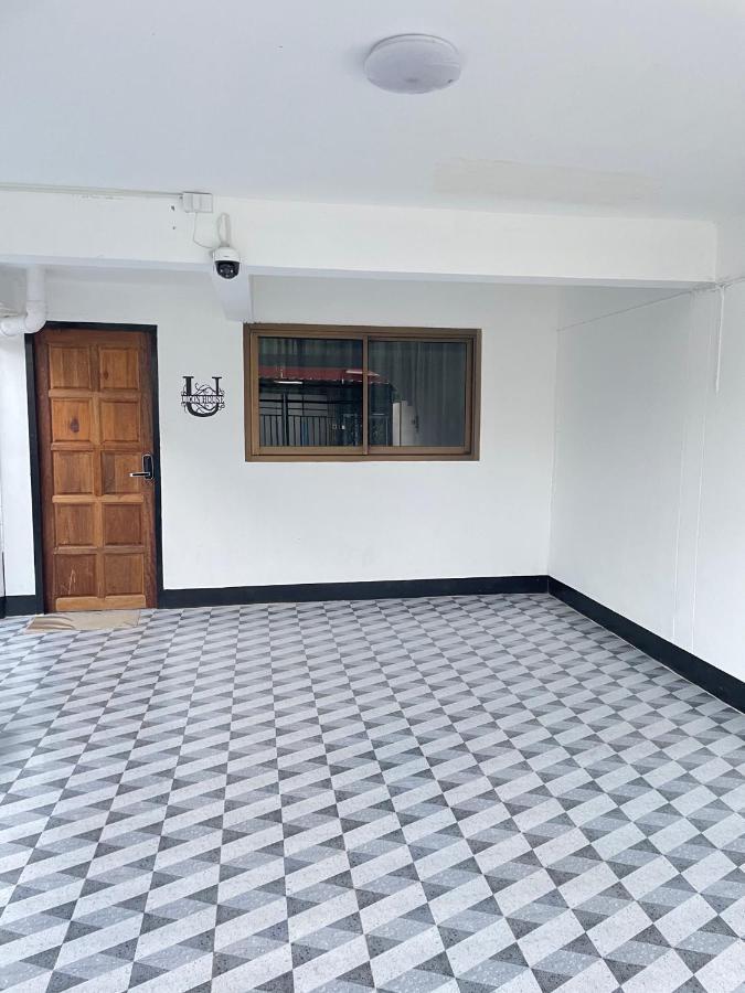 Udon House Apartment อุดรธานี ภายนอก รูปภาพ